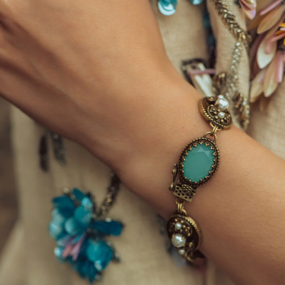 Bracelet with Aqua & Pearl Stone Settings - Image 3