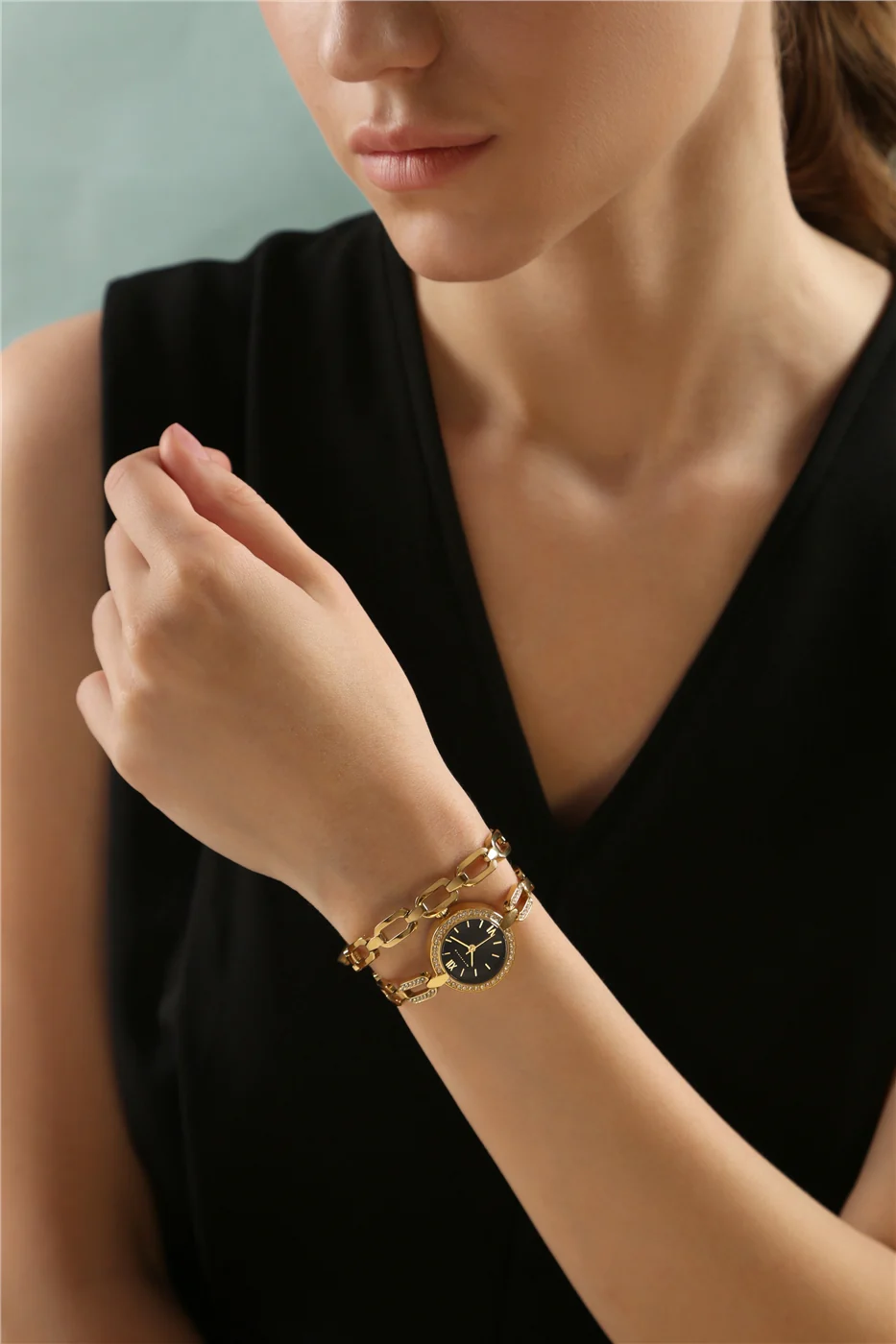 Ladies Watch Black Face with Bracelet Set - Image 4