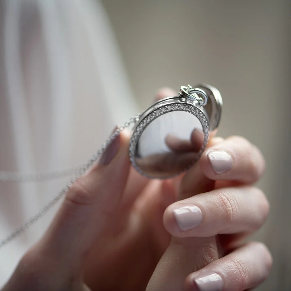 Locket with Clear Stones - Image 4