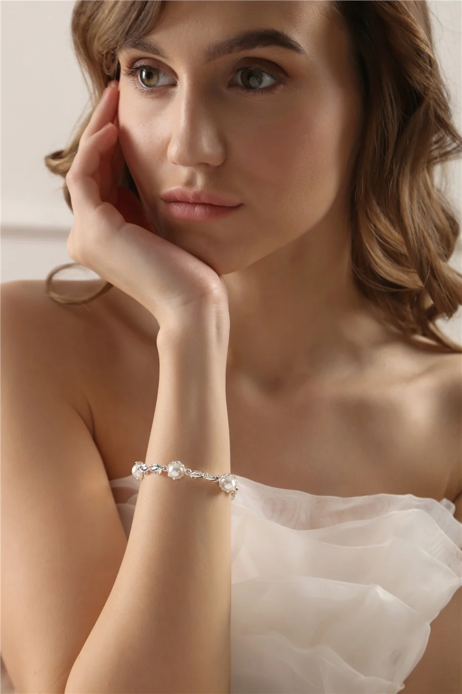 Pearl Leaf Link Bracelet - Image 4