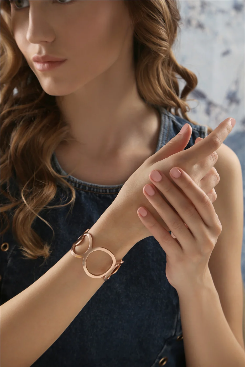 Rose Gold Circular Bangle - Image 2
