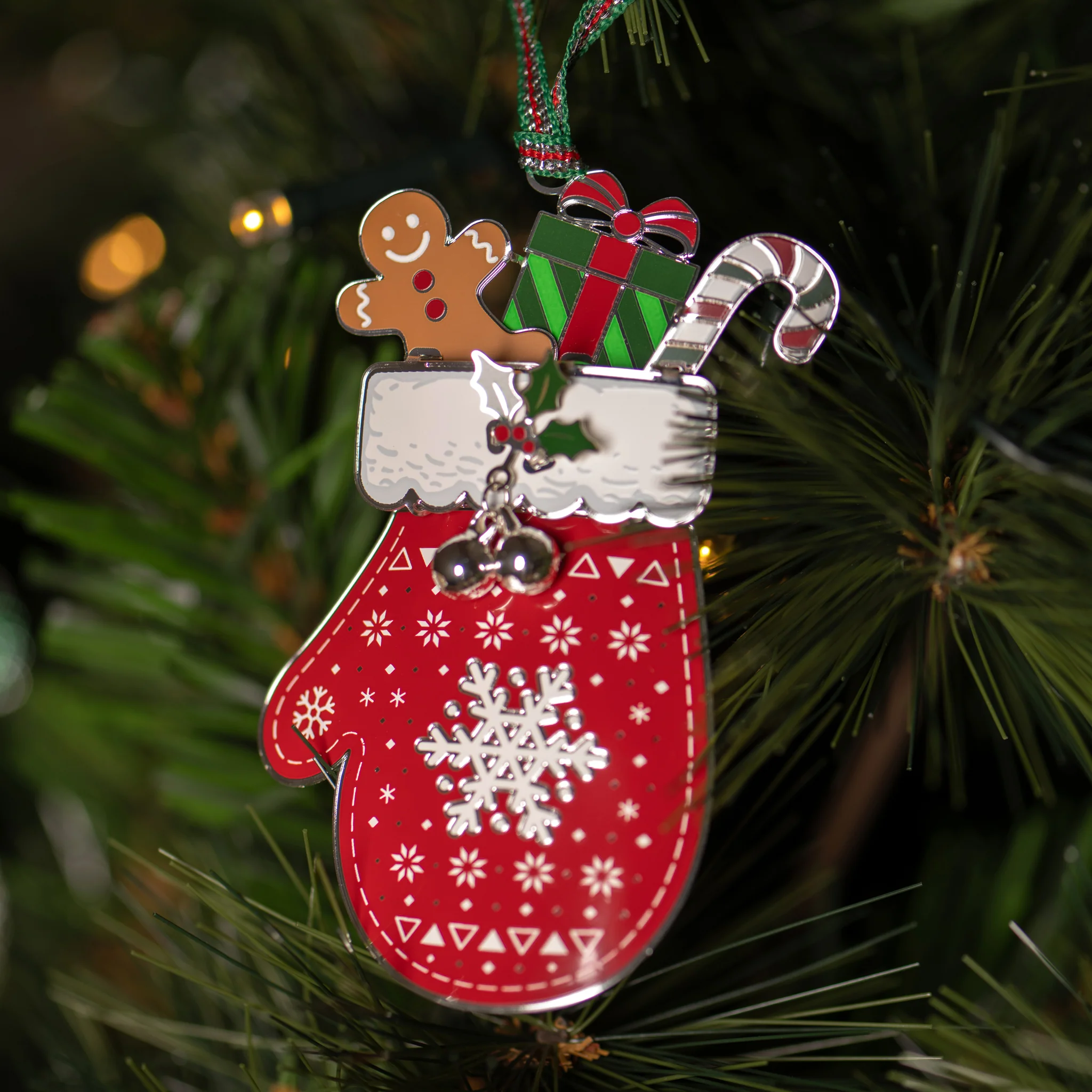 Snow Mitten Christmas Tree Decoration - Image 2
