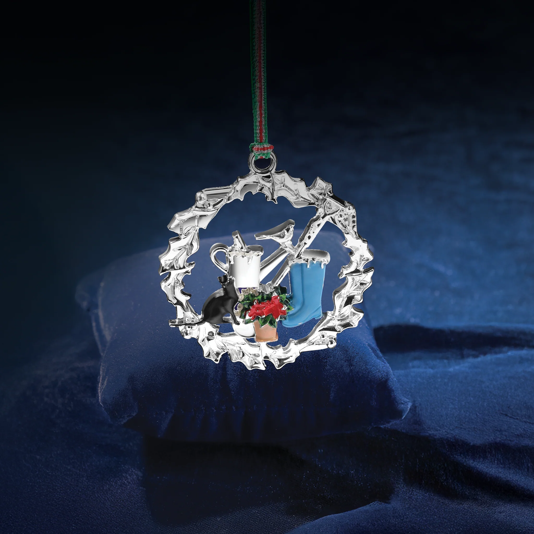 Winter Garden Christmas Tree Decoration - Image 3